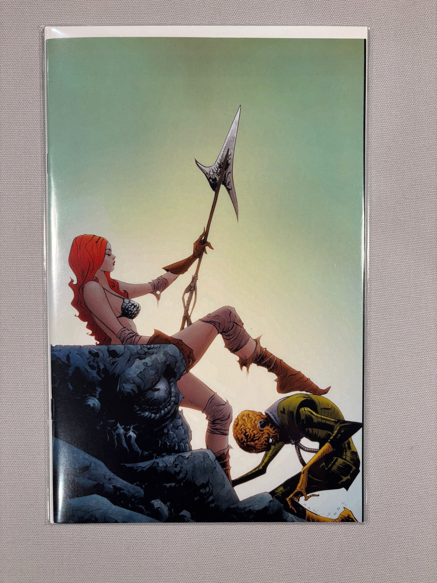 Red Sonja Attacks Mars #4 Lee (Virgin Variant, 1:10)