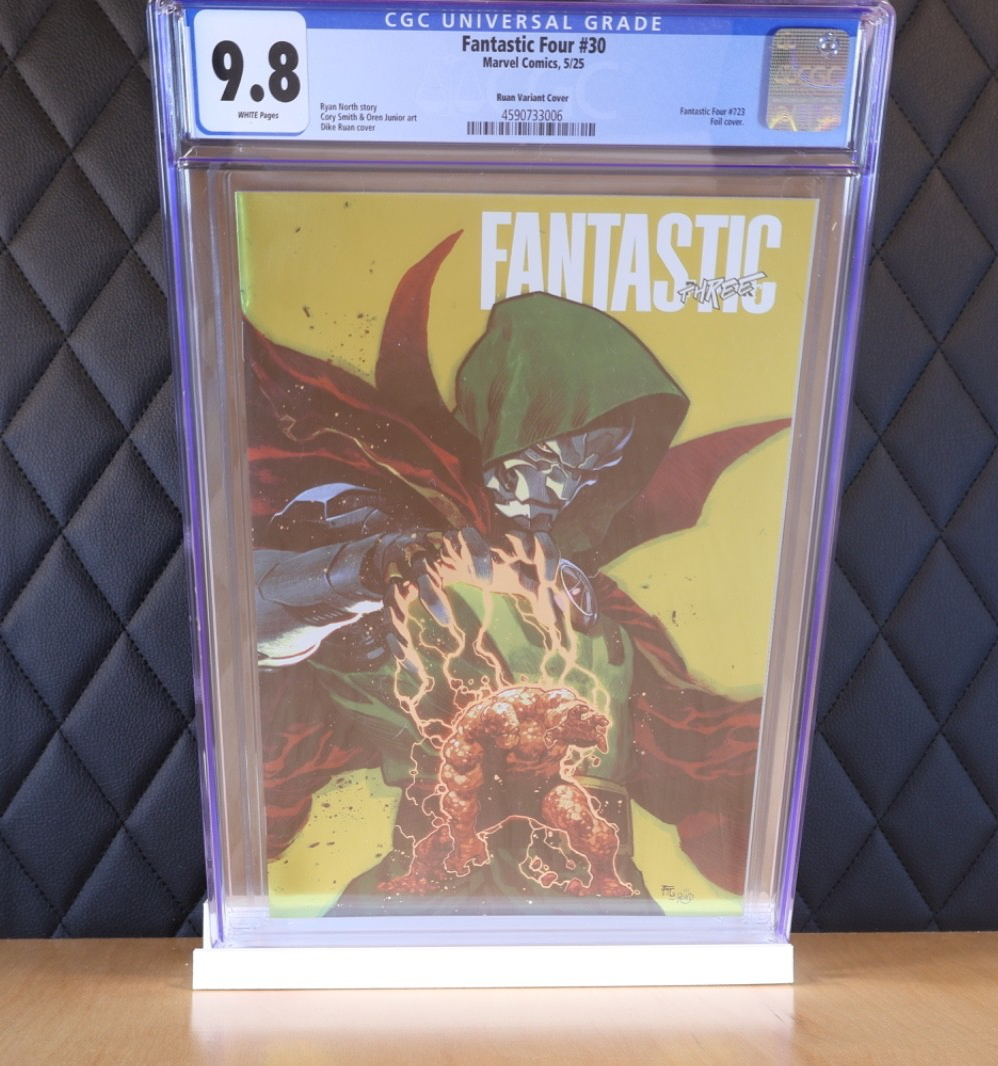Fantastic Four #30F Dike Ruan Foil CGC 9.8